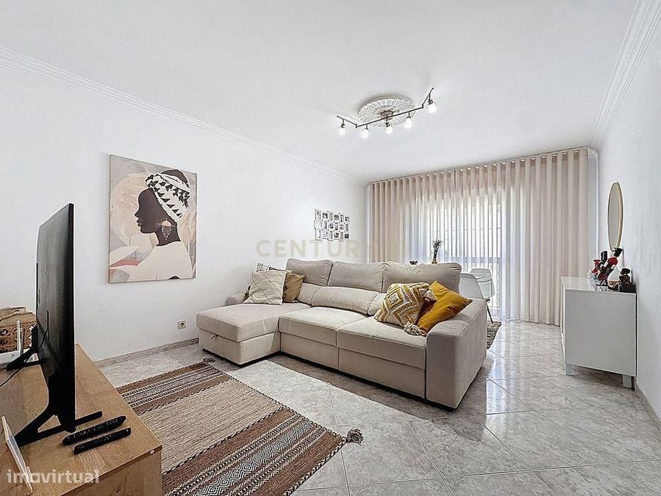 Fabuloso T2 Quinta do Conde com arrecadação — Quinta do Conde, Setúbal