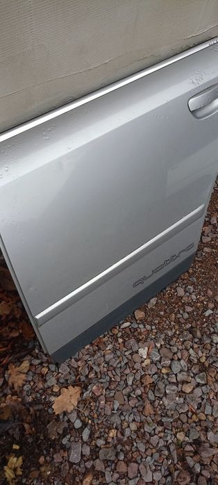 Drzwi prawy przód Audi A4 B6, kod lakieru LY7W