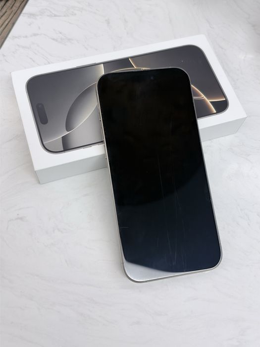 Apple Iphone 16 max pro 256 GB stan idealny