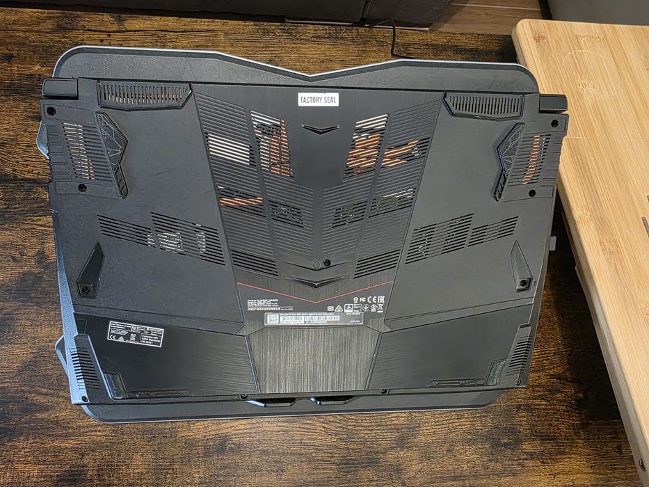 Laptop MSI GF75 Thin 9SC i7 8GB / 1TB