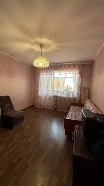 Продається 2 кім. квартира вул. Реміснича