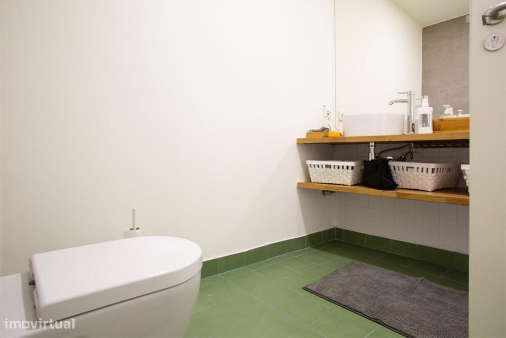 Quarto - localizado em Roma-Areeiro Lisbon