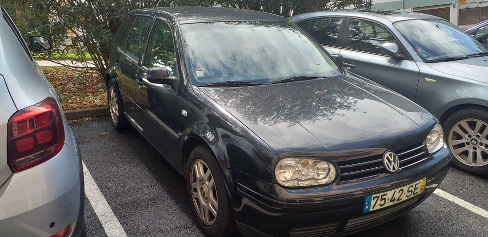 V.W.Golf 1.6 gasolina,5 Portas(bom estado geral)