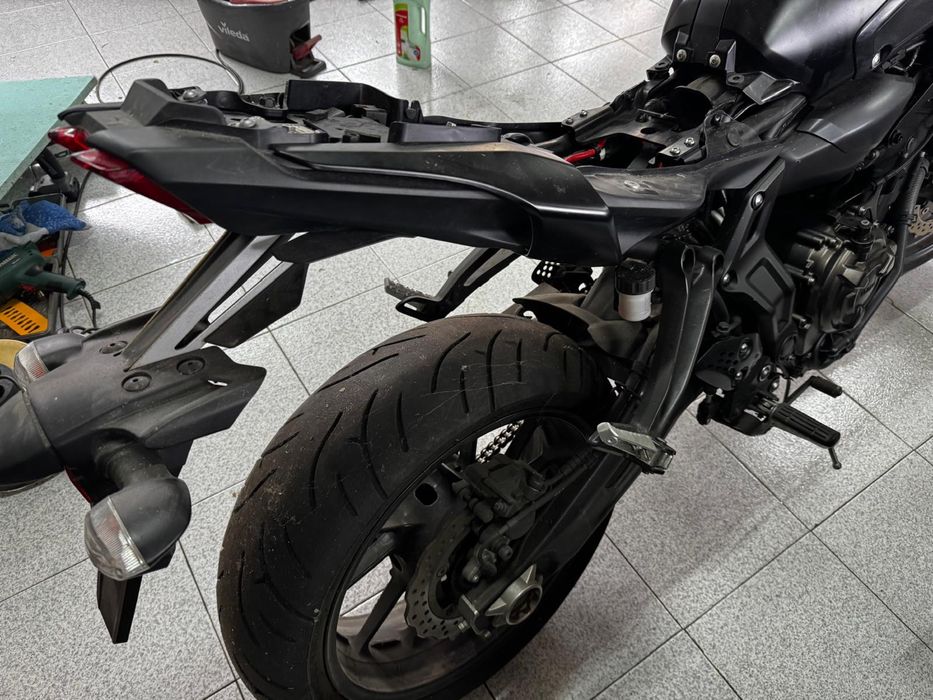 Yamaha MT 07  Peças (Ler anunçio)