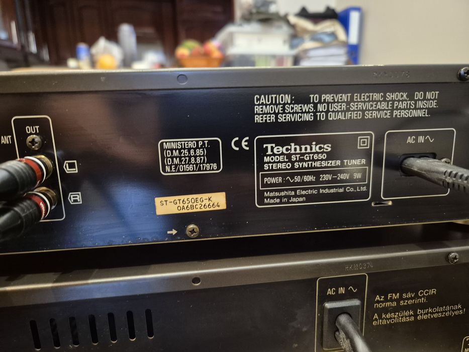 Tuner FM Technics ST-GT650. ŁADNY