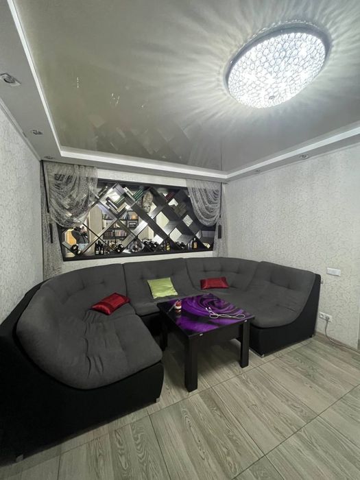 Продаю Комерческое Помещение Центр ( Мариупольская) возле  Грифеля