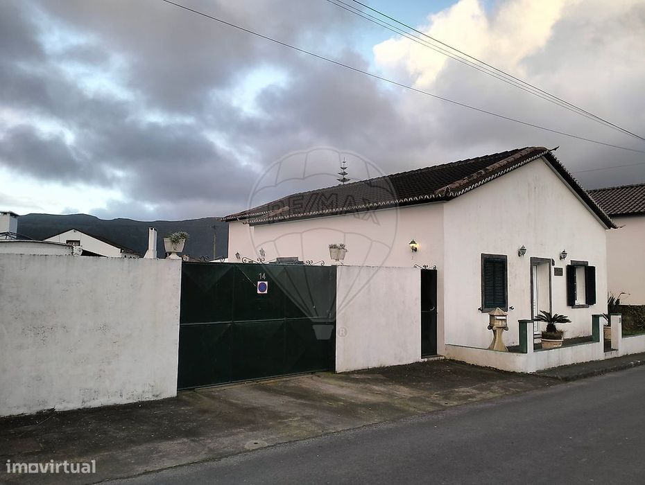 Moradia T3 para arrendamento