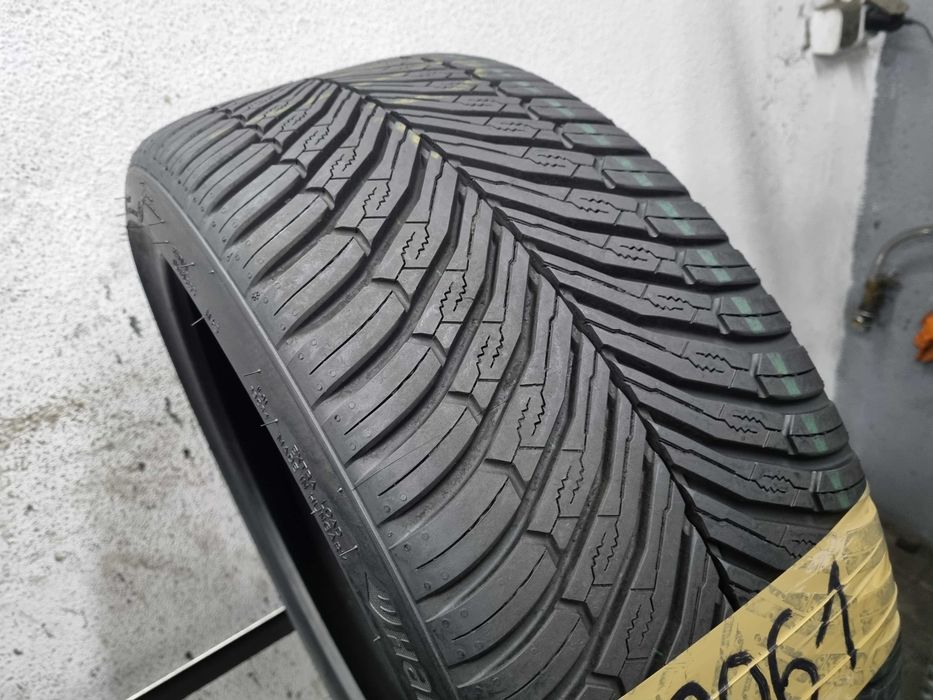 235/35zr20 92Y Hankook iON FlexClimate D.1326