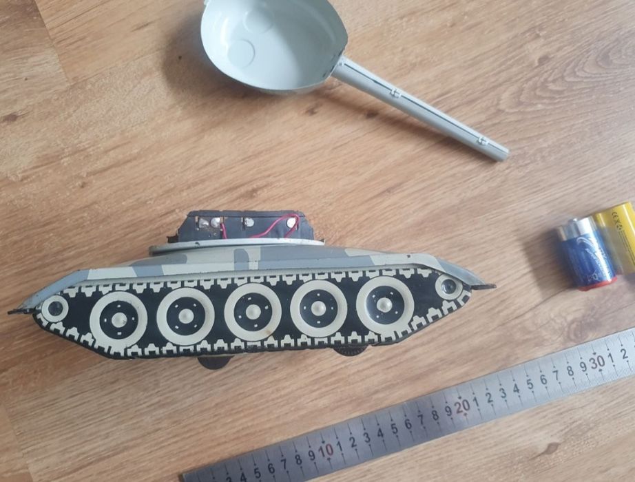 Игрушка СССР Танк Металический Жестяной