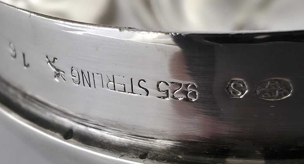 Srebrna cukiernica  autorstwa Christian Wilhelm &  Karl Deyhle