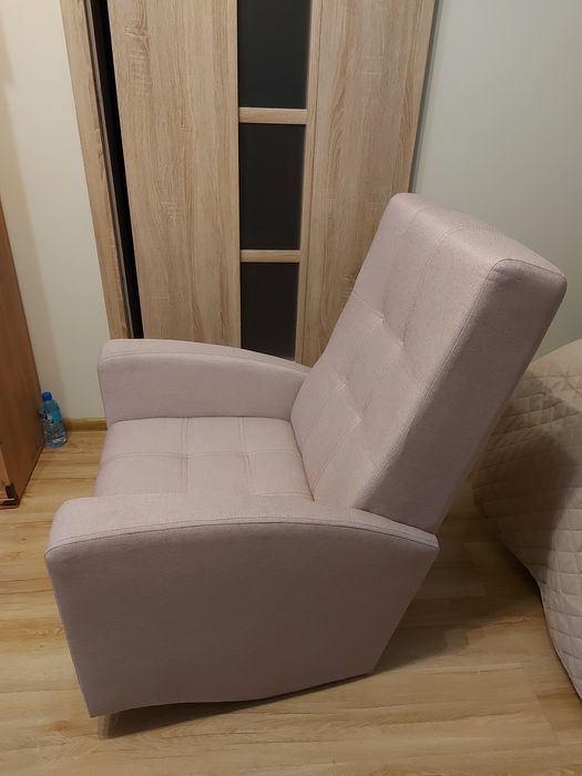 Fotel - pudrowy róż