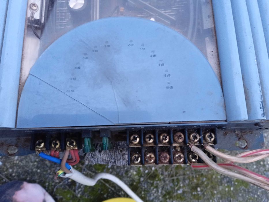 Amplificador carro 12 volt