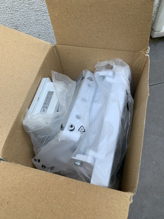 2 holofotes de exterior brancos novos