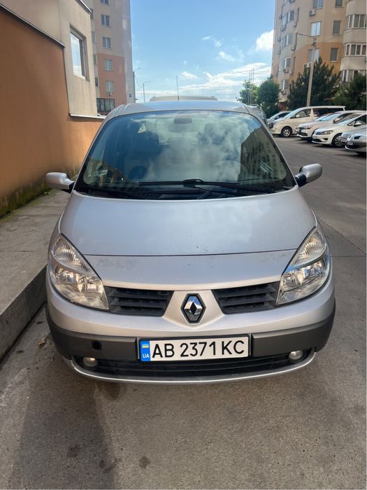Продам машину Renault Scenic ll 2005p