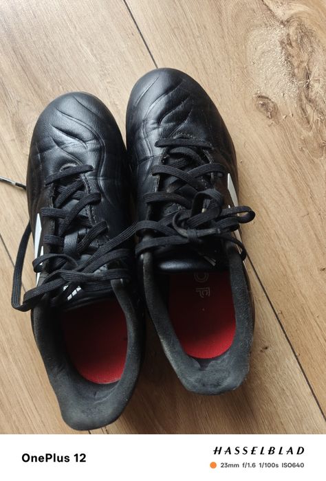Buty piłkarskie korki adidas UK 4