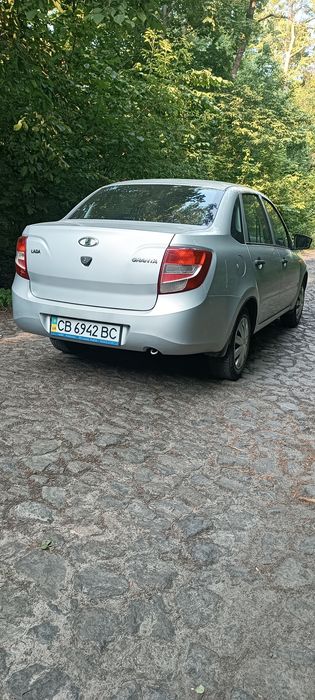Автомобіль Лада Granta