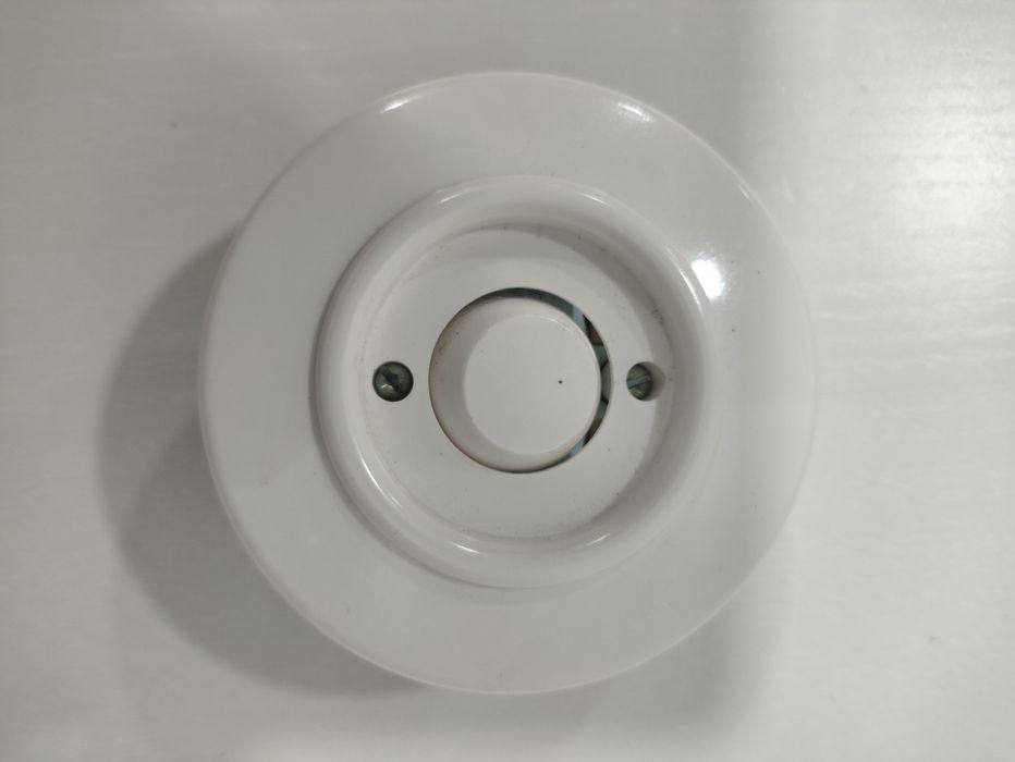 Interruptor THPG  novos. Aspecto vintage.