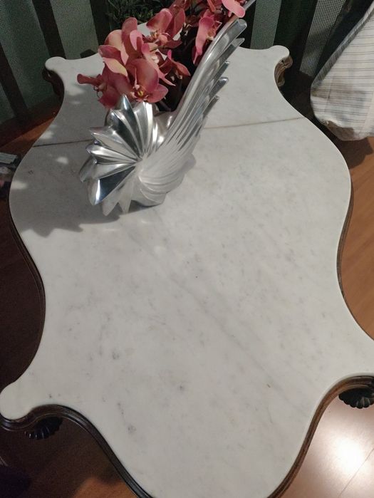 Mesa Antiga de Mogno e Mármore