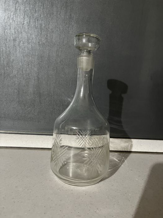 Графін скляний 21.5 см висота