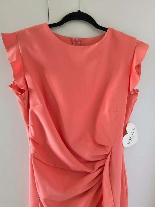 Piękna koralowa sukienka Kartes M/L