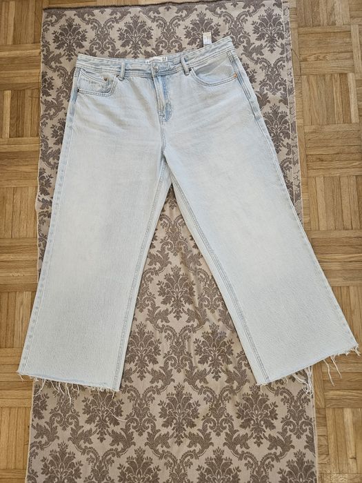 Jeansy r.44 Stradivarius