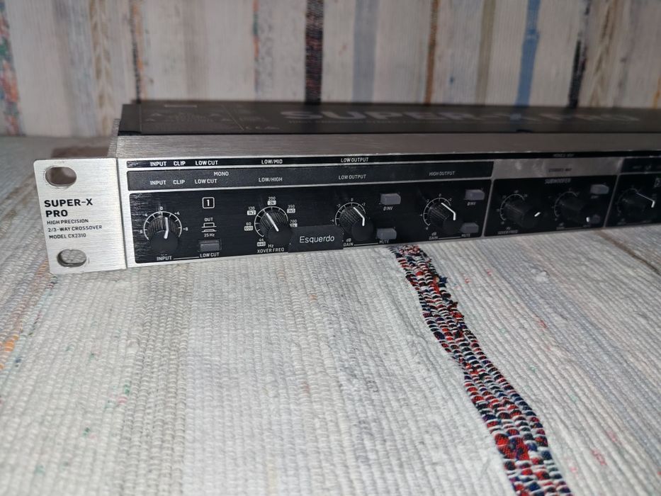 Behringer Super-X Pro CX2310 – Crossover Ativo Profissional