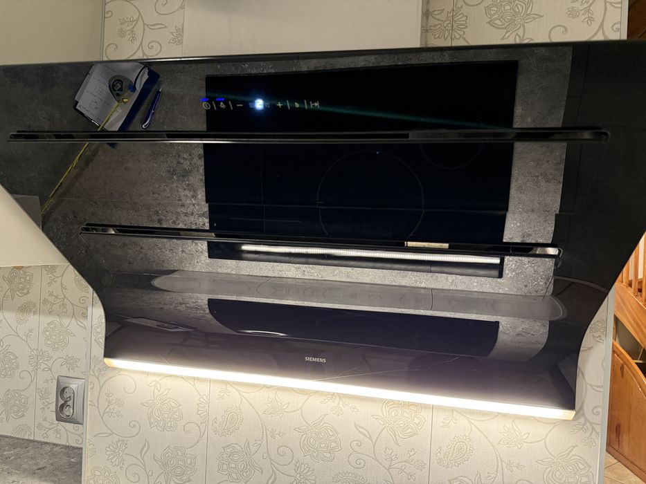 Sprzedam okap Siemens LC98KA570