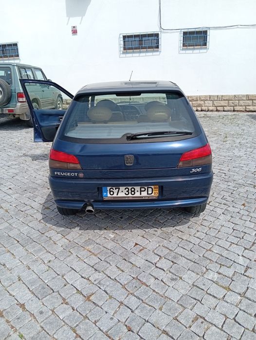 Vende-se veiculo em bom estado geral