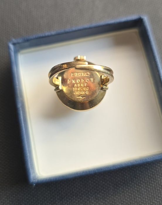 Anel Relógio Vintage Seiko 
Meu eBaySeu carrinho está vazioAbrir m