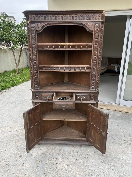 Movel antigo em madeira