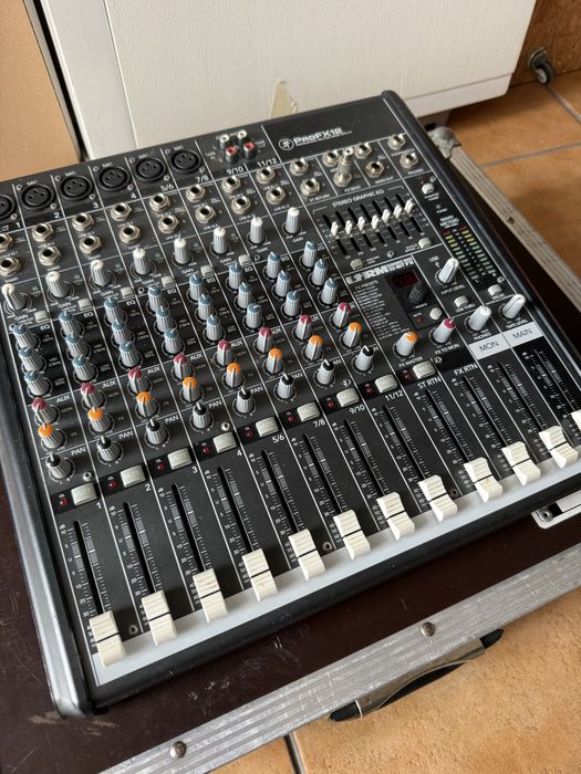 Mesa Mackie Pro FX12