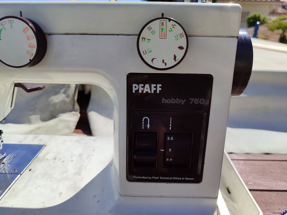 Máquina custura PFAFF
