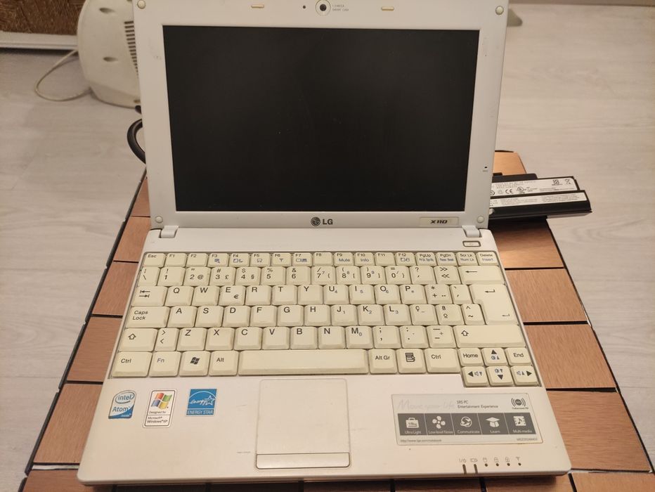 LG X110 Laptop, Fully Functional.64740941836674123