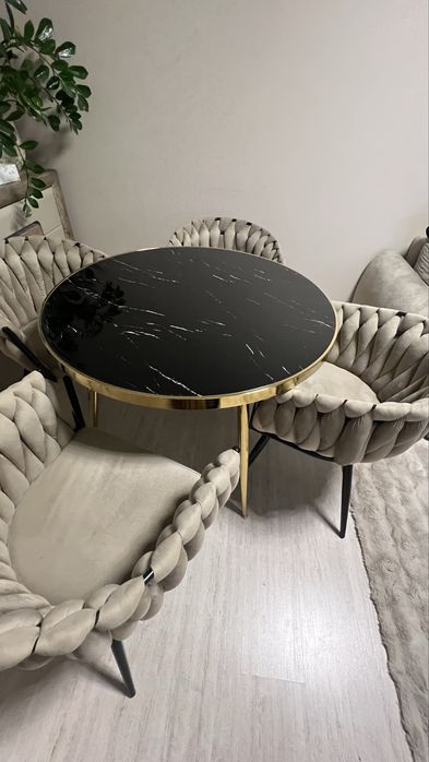 Stół marmurkowy złoty