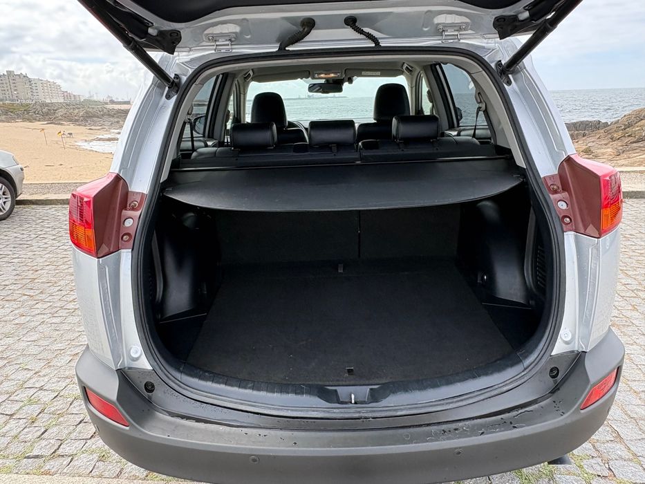 Toyota RAV4 2.2 D-4D 150cv 4x4 FULL EXTRAS