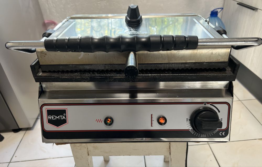 Прижимний (контактний) гриль