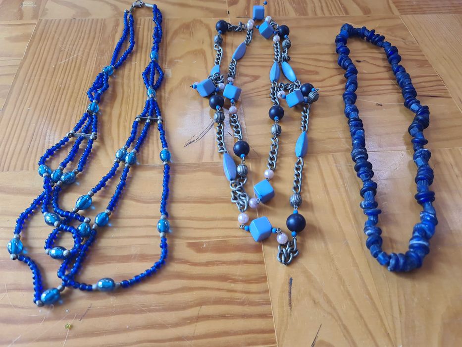 Conjunto de 43 colares