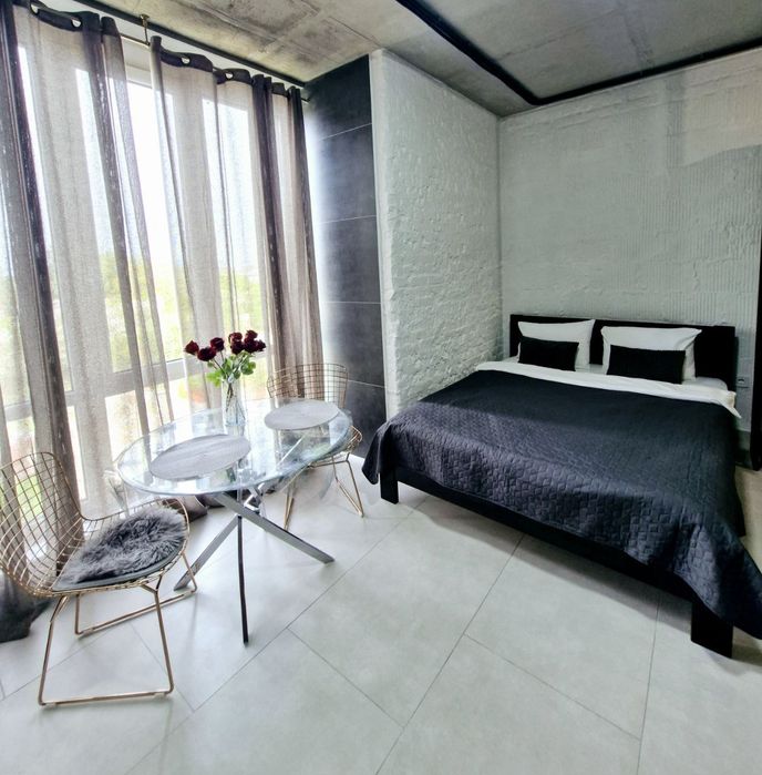 Ексклюзивні апартаменти в стилі Loft.Подобово. Рівне.Центр.