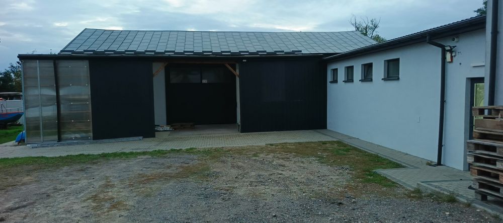 Magazyn 240 m2 plus wiata 65 m2