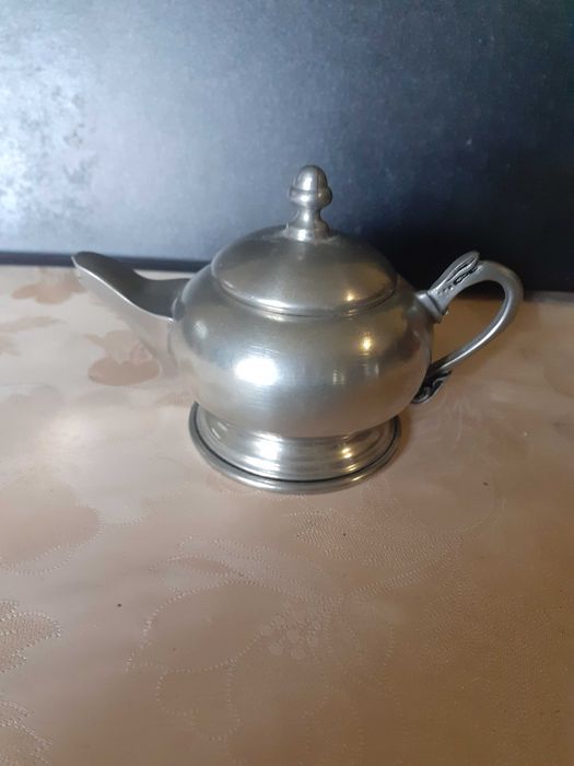 Miniatura estanho