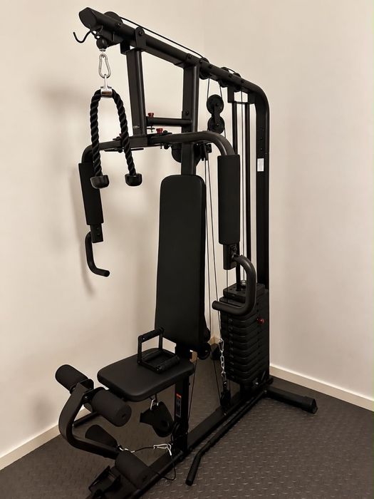 Máquina de musculação multifunções