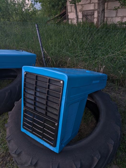 Капот/Кабіна МтЗ 50 80 82 892 МТЗ фари ліхтарі решітка Кришка капота