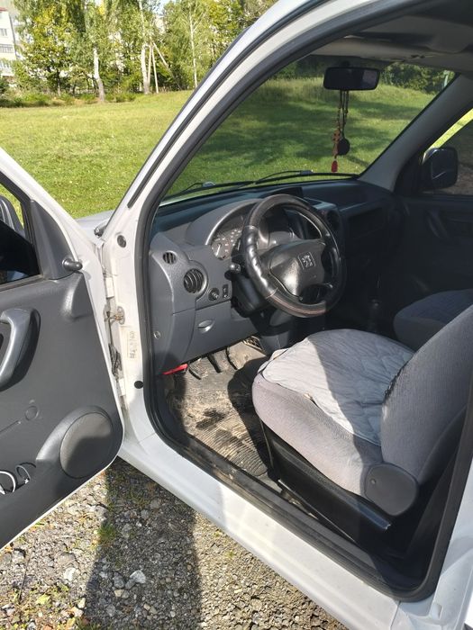 Peugeot Partner 2.0D 2006 рік