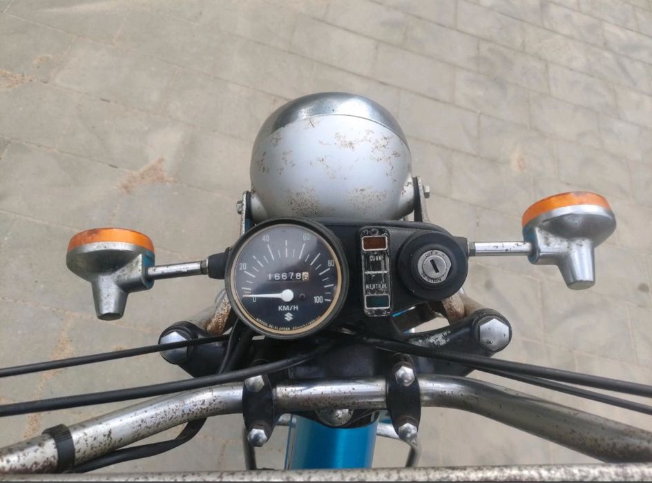 Suzuki RV 90 japońska motorynka