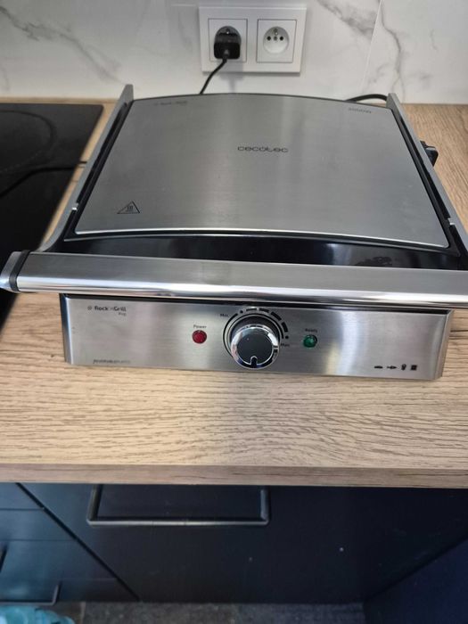 Grill elektryczny Cecotec Rock'N Grill Pro