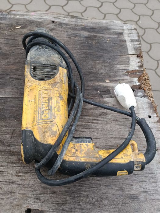 Перфоратор DeWALT