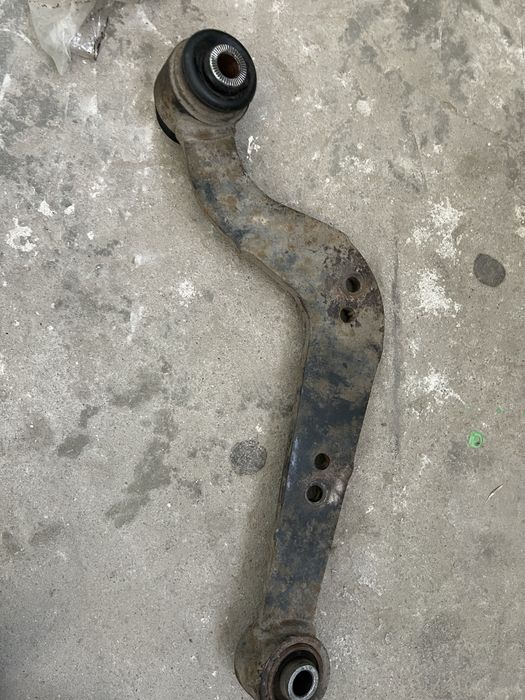 Шарові опори, тяги, рульові накінечники та інше ходової RAV 4