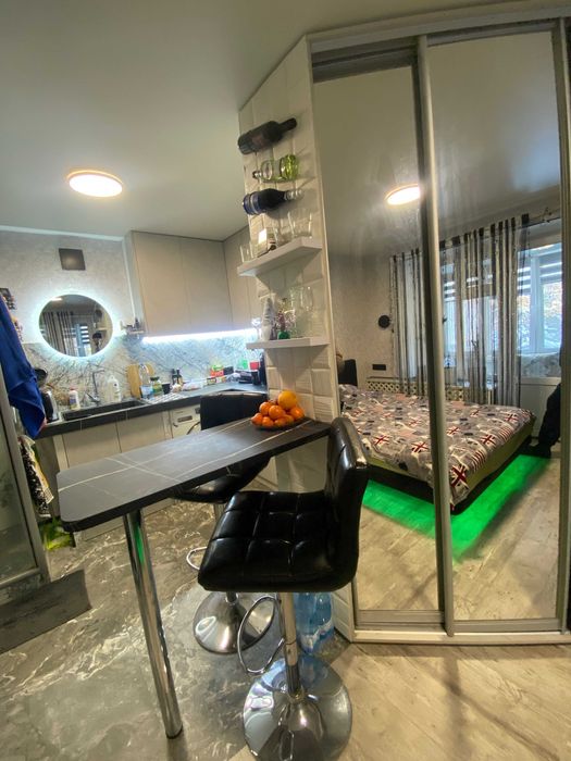 42167 Продаж кімнати в гуртожитку , Виставка , Терміново