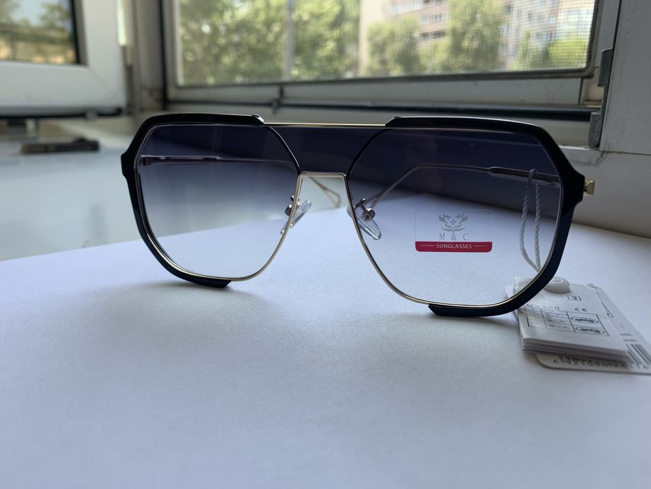 Жіночі окуляри Gucci