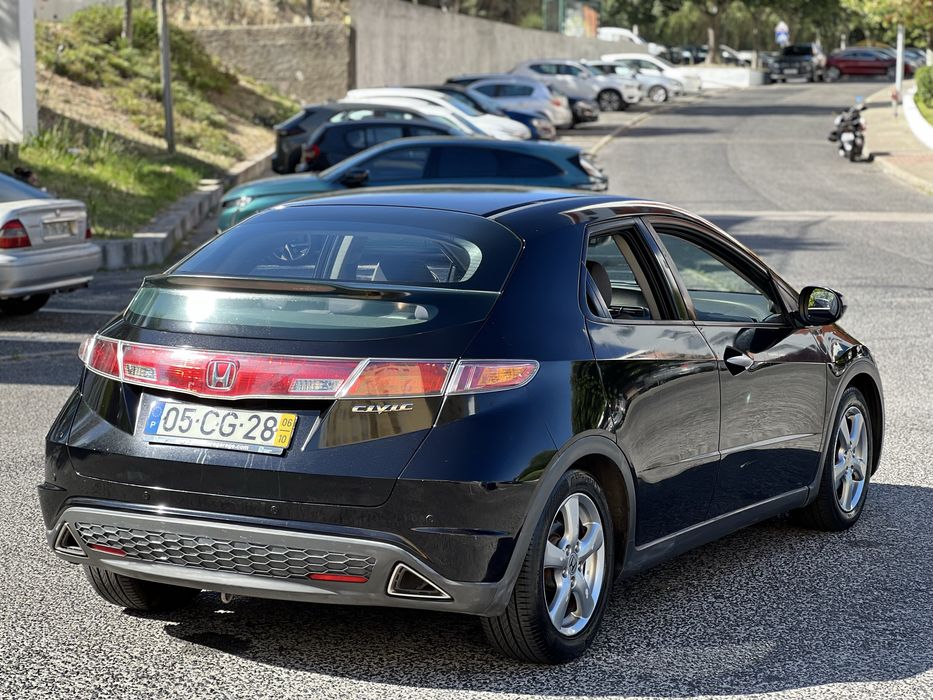 Honda Civic — fotografia 4